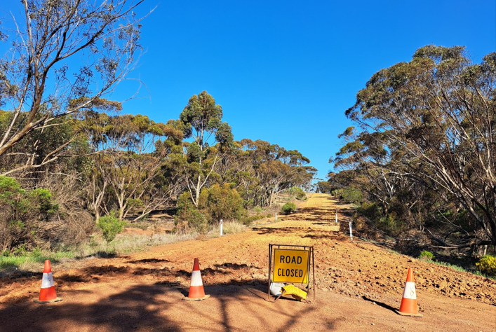 Access between Old Newdegate Rd and Brookton Highway CLOSED